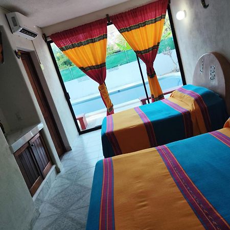 Hotel J.B. Zihuatanejo Exterior foto