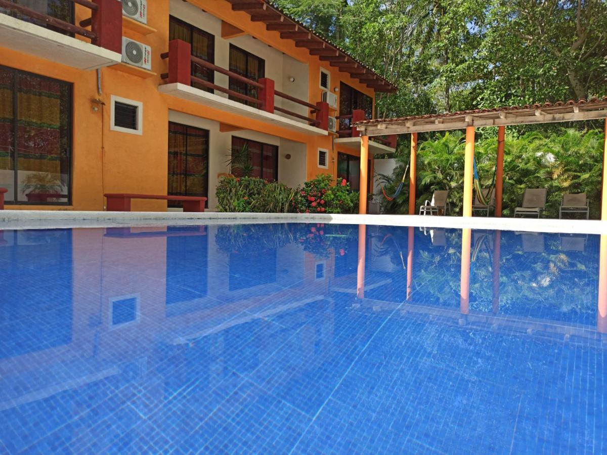 Hotel J.B. Zihuatanejo Exterior foto
