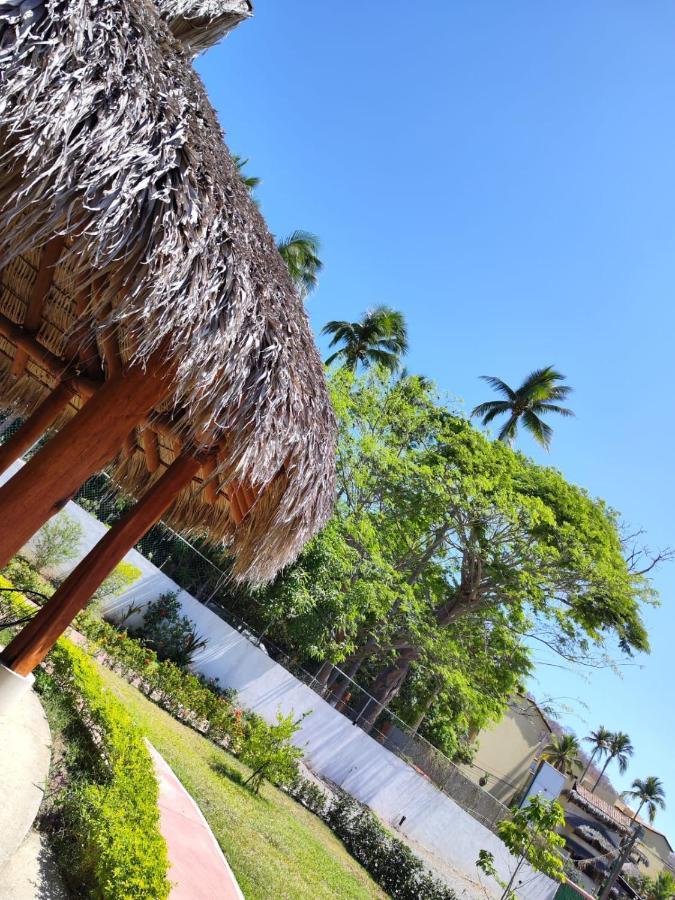 Hotel J.B. Zihuatanejo Exterior foto