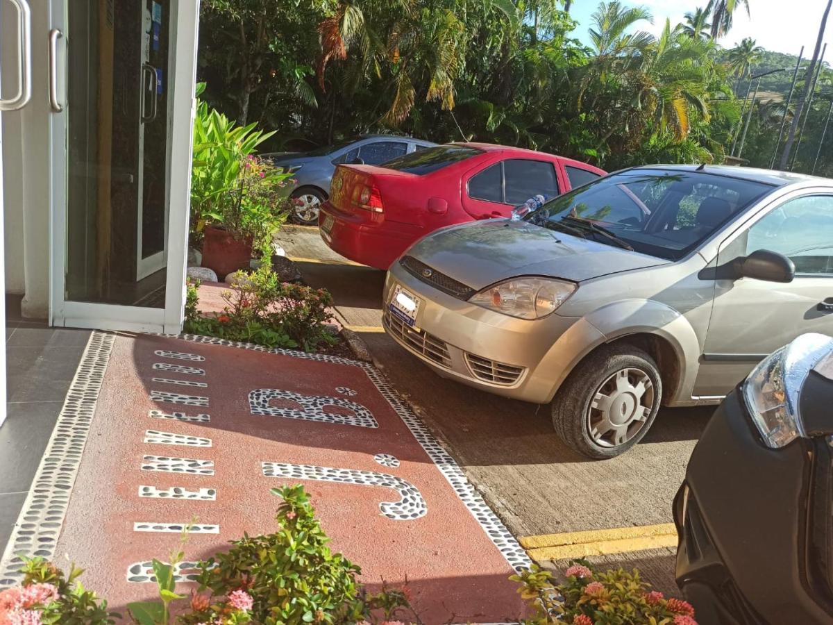 Hotel J.B. Zihuatanejo Exterior foto