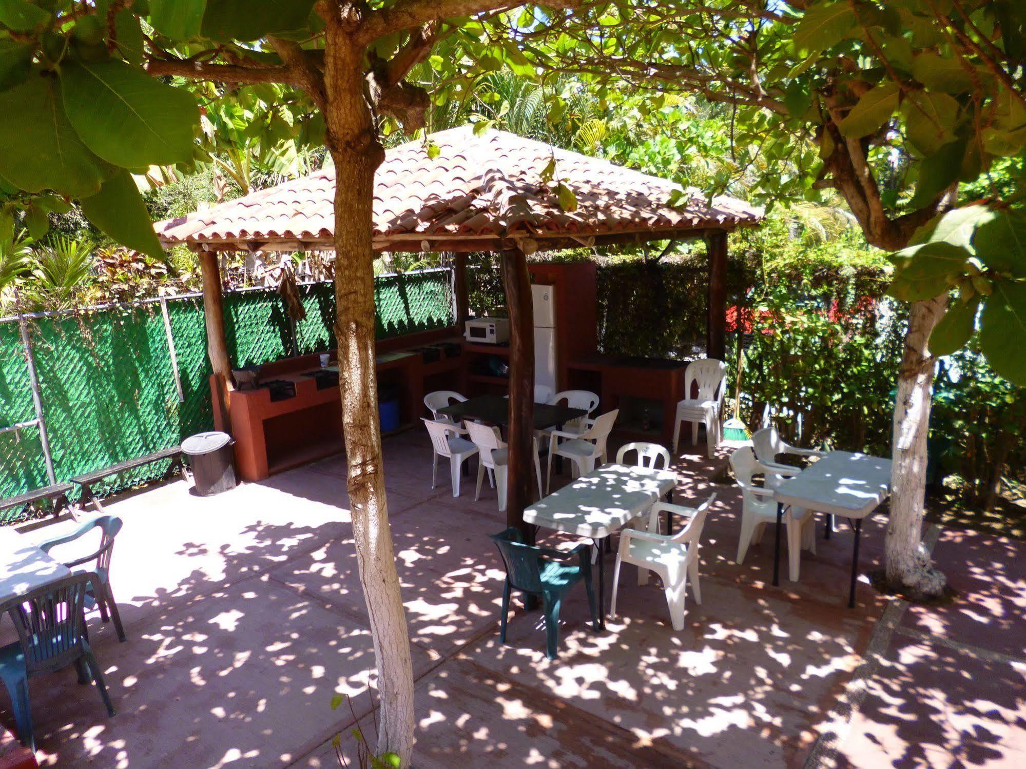 Hotel J.B. Zihuatanejo Exterior foto